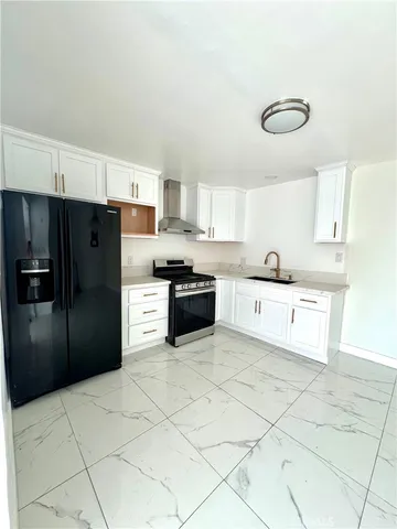 $3,850 | 14712 Newland Street, Midway City, CA 92655