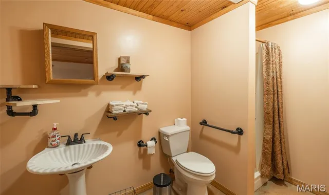 $300,000 | 4064 Highway 19, Cuba, MO 65453