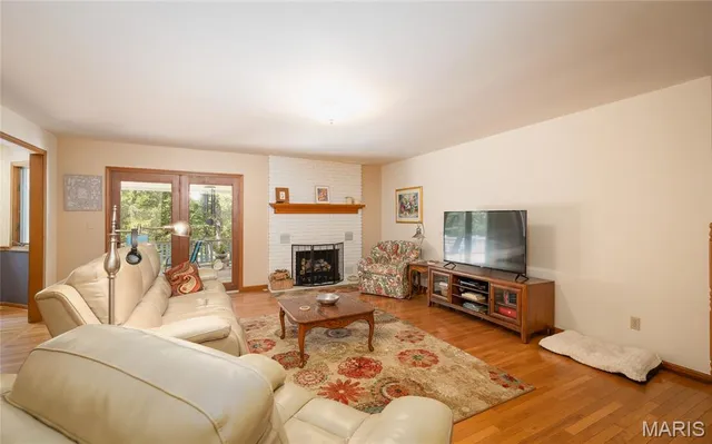 $300,000 | 4064 Highway 19, Cuba, MO 65453