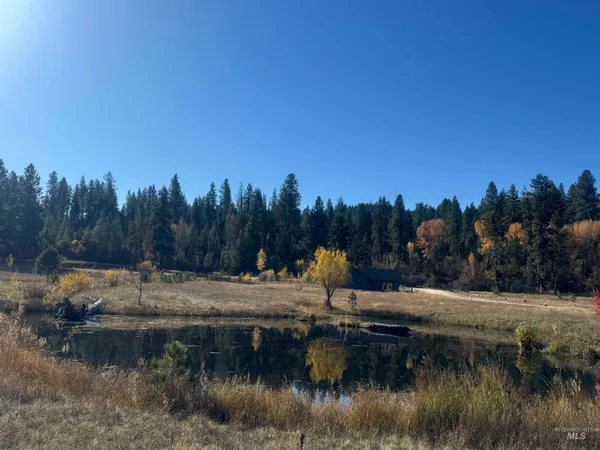 $885,000 | 20 Singing Spgs Way, Garden Valley, ID 83622
