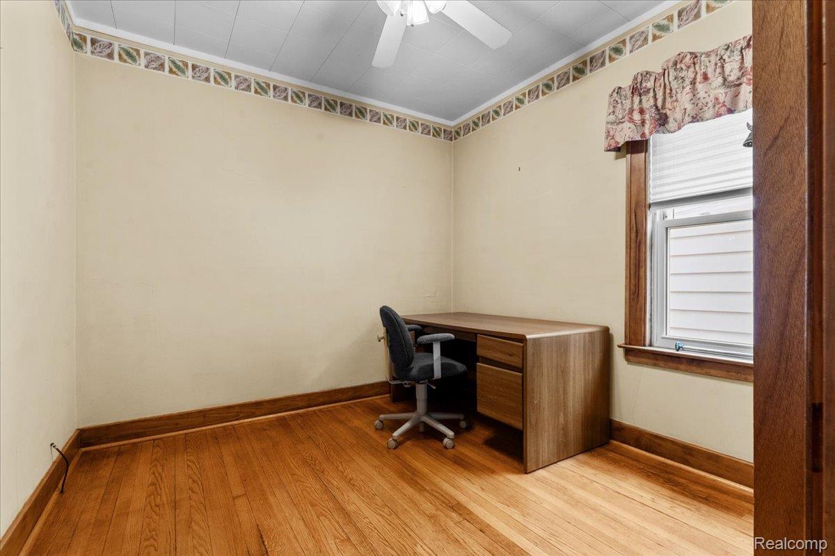 133 Oak Street River Rouge, MI 48218 - Photo 13 of 33 15-133 Oak St-15.jpg