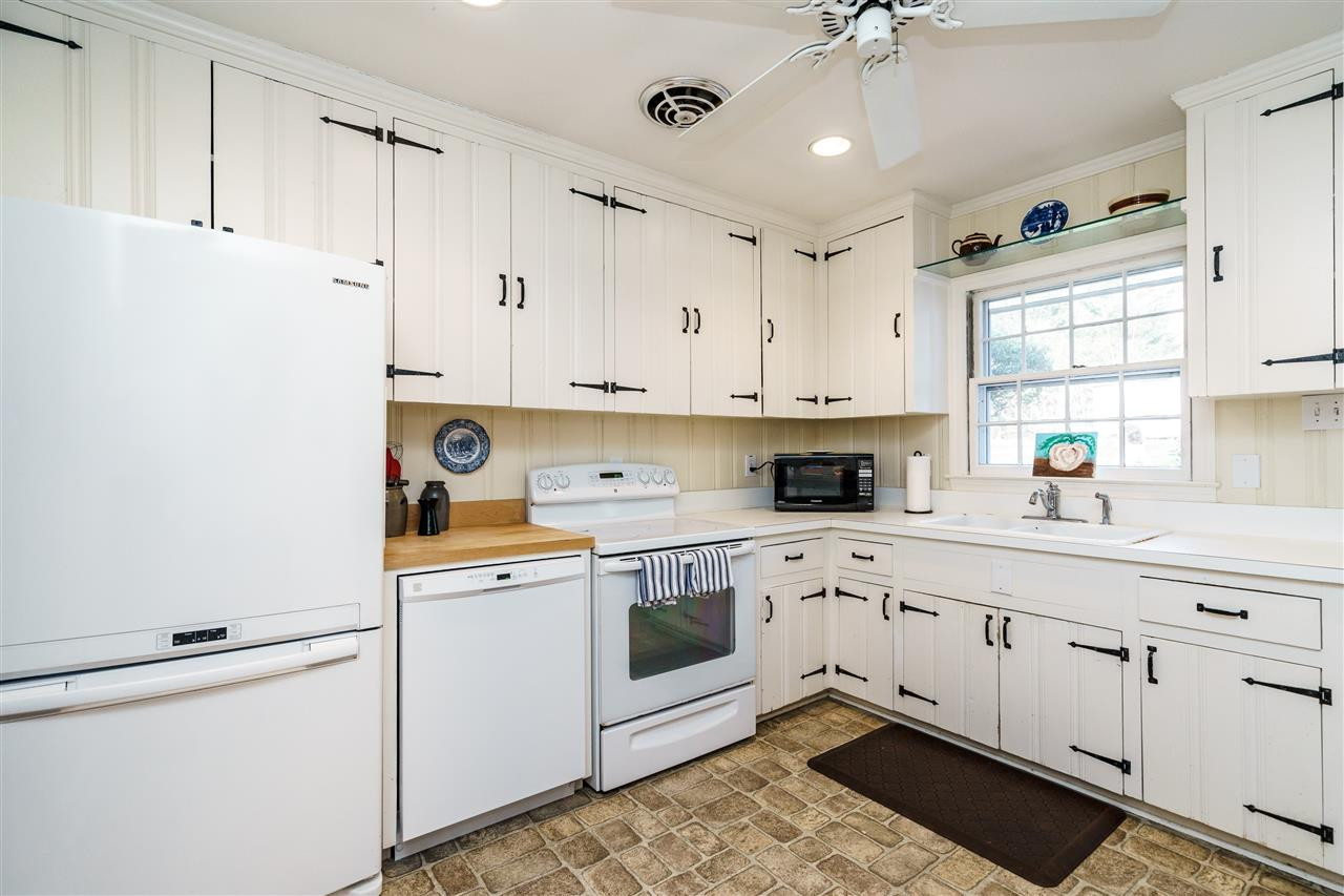 112 West Drewry Lane Raleigh, NC 27609 - Photo 8 of 25 Photo 8