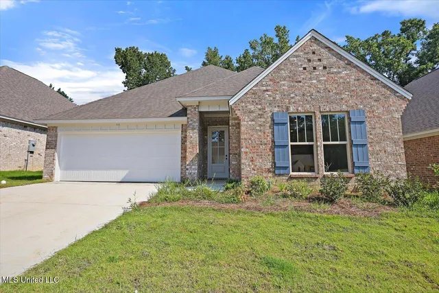 $299,999 | 111 Hyde Park Drive, Brandon, MS 39042