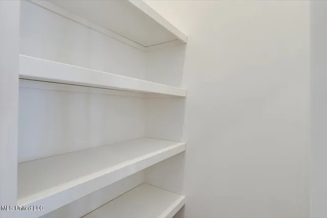 $289,999 | 111 Hyde Park Drive, Brandon, MS 39042