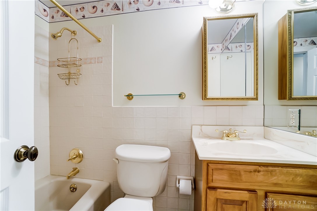 4909 Bonnie Road Kettering, OH 45440 - Photo 25 of 34