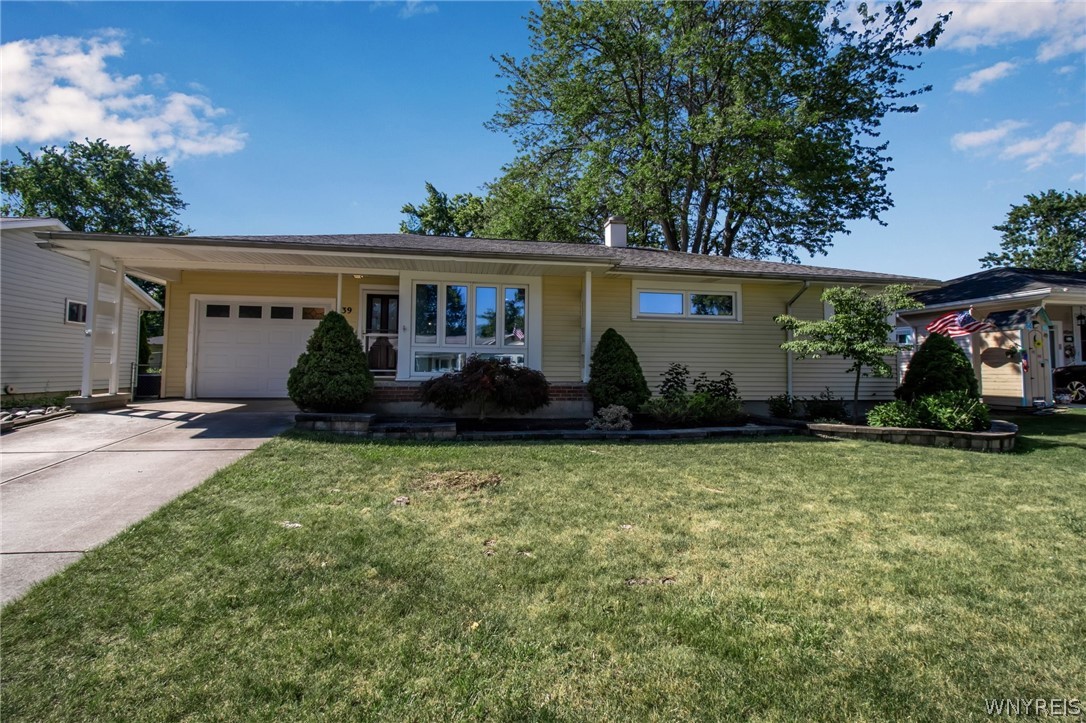 39 Greentree Road Tonawanda Town, NY 14150 - Photo 2 of 33