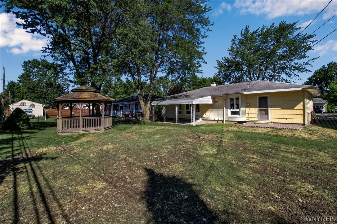 39 Greentree Road Tonawanda Town, NY 14150 - Photo 28 of 33