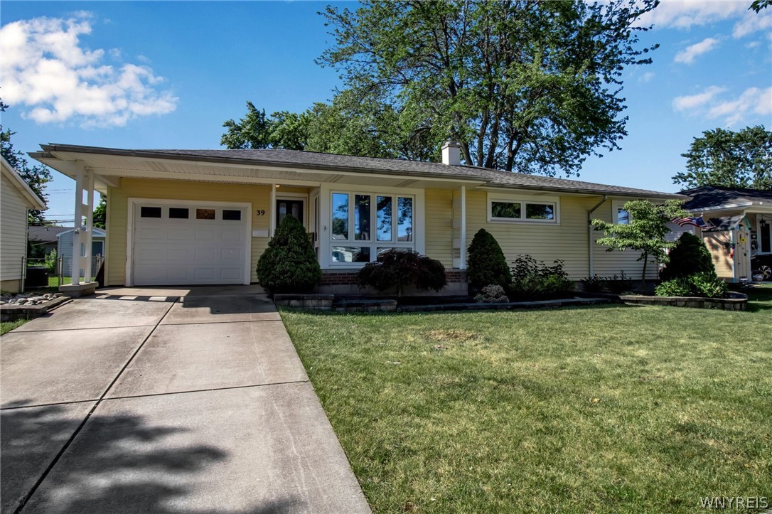 39 Greentree Road Tonawanda Town, NY 14150 - Photo 3 of 33