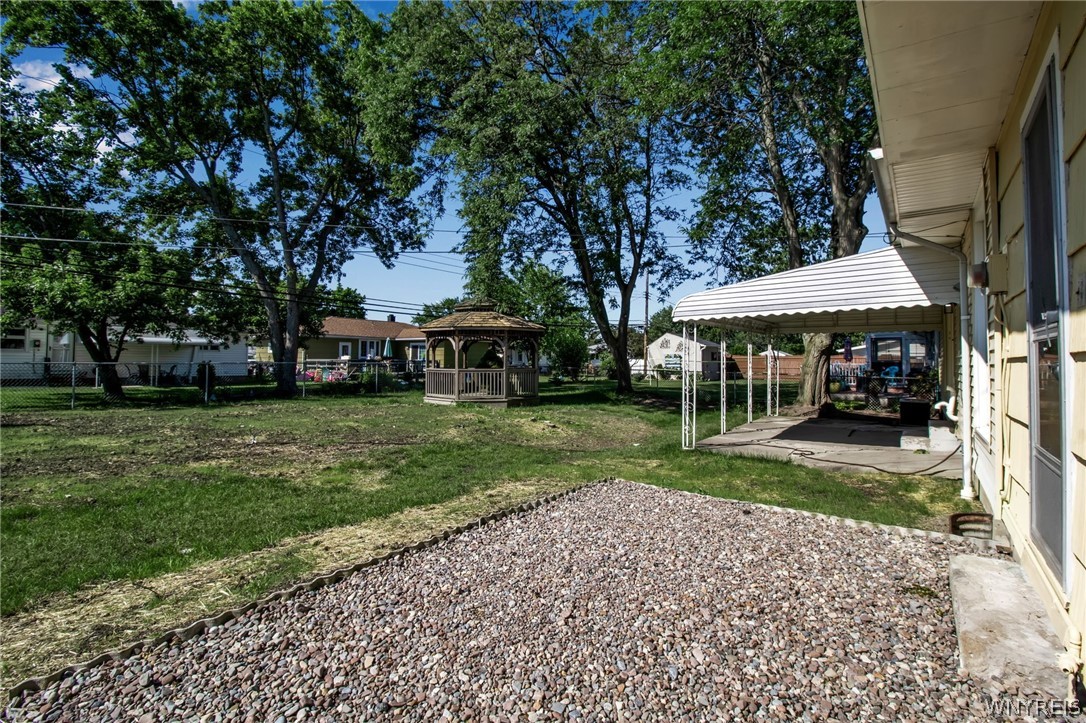 39 Greentree Road Tonawanda Town, NY 14150 - Photo 31 of 33