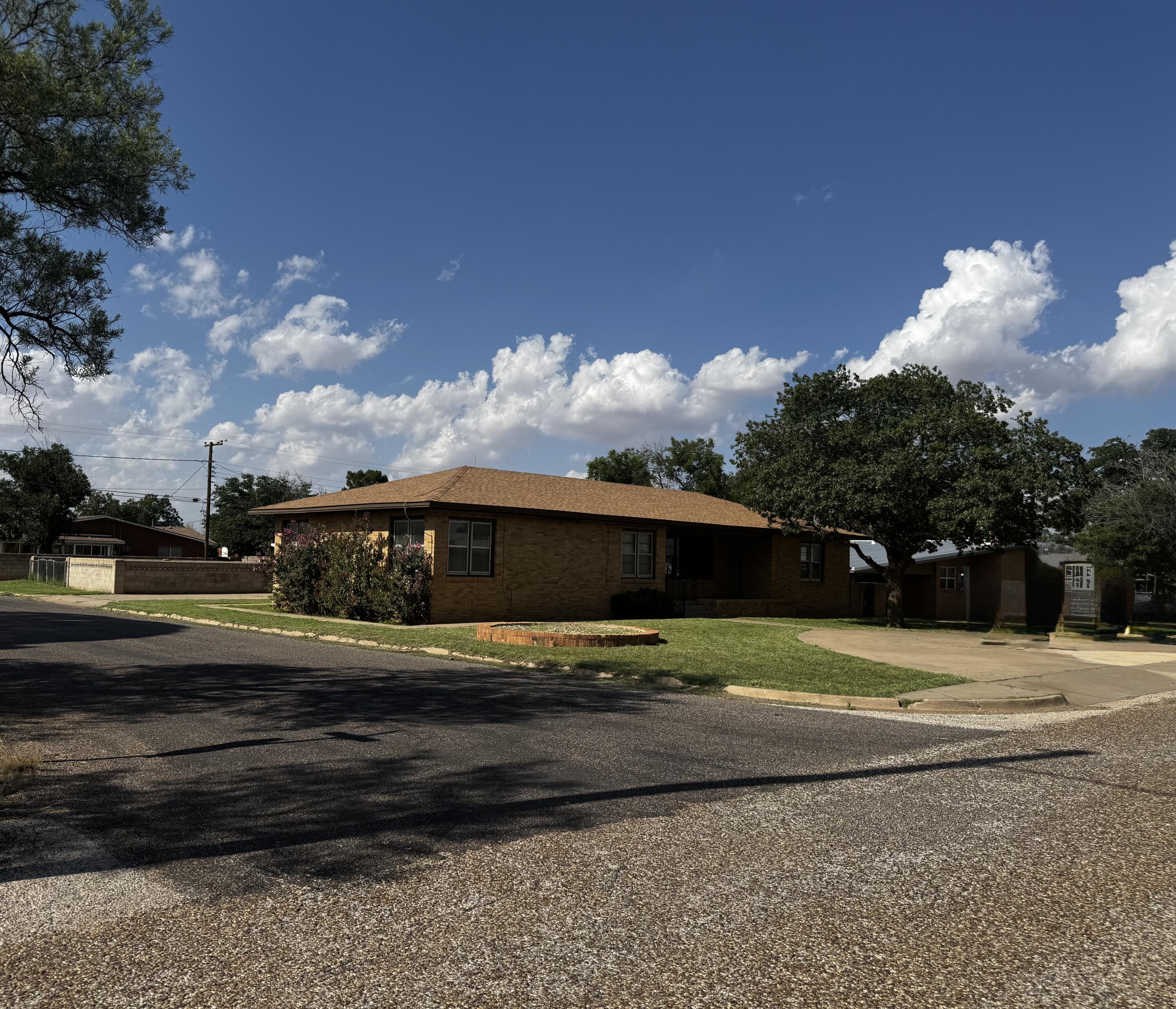 110 North 15th Street Lamesa, TX 79331 - Photo 4 of 28 a view of a yard