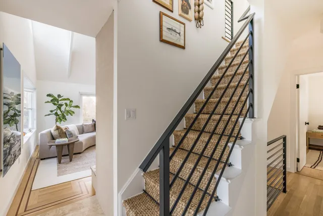 a view of entryway and workspace