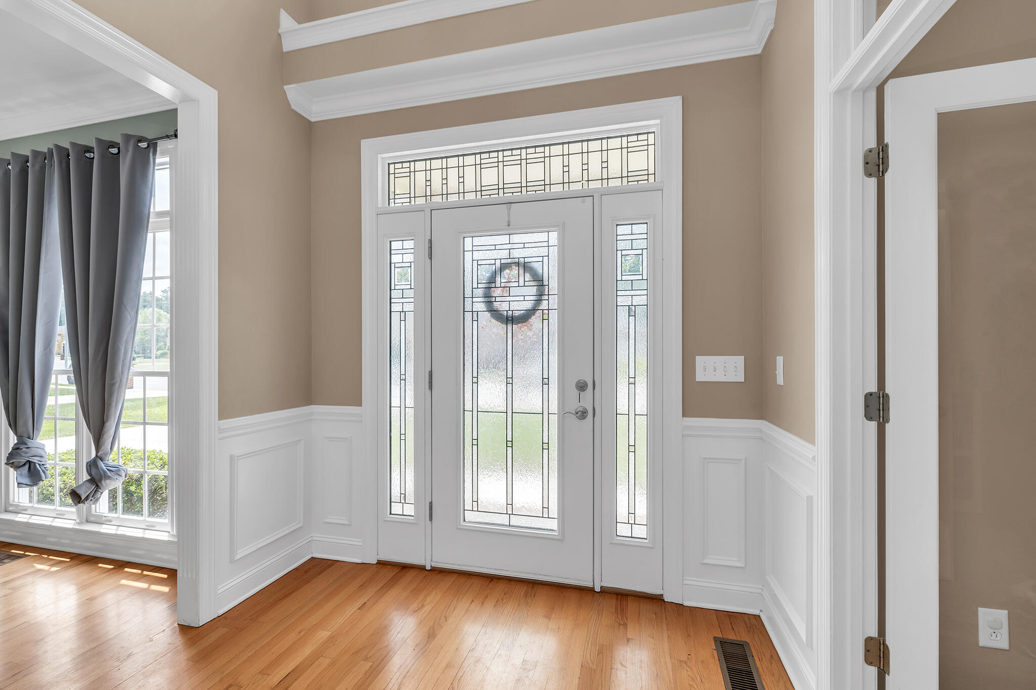 1829 Chadwick Court Hixson, TN 37343 - Photo 3 of 38 4A8A9975