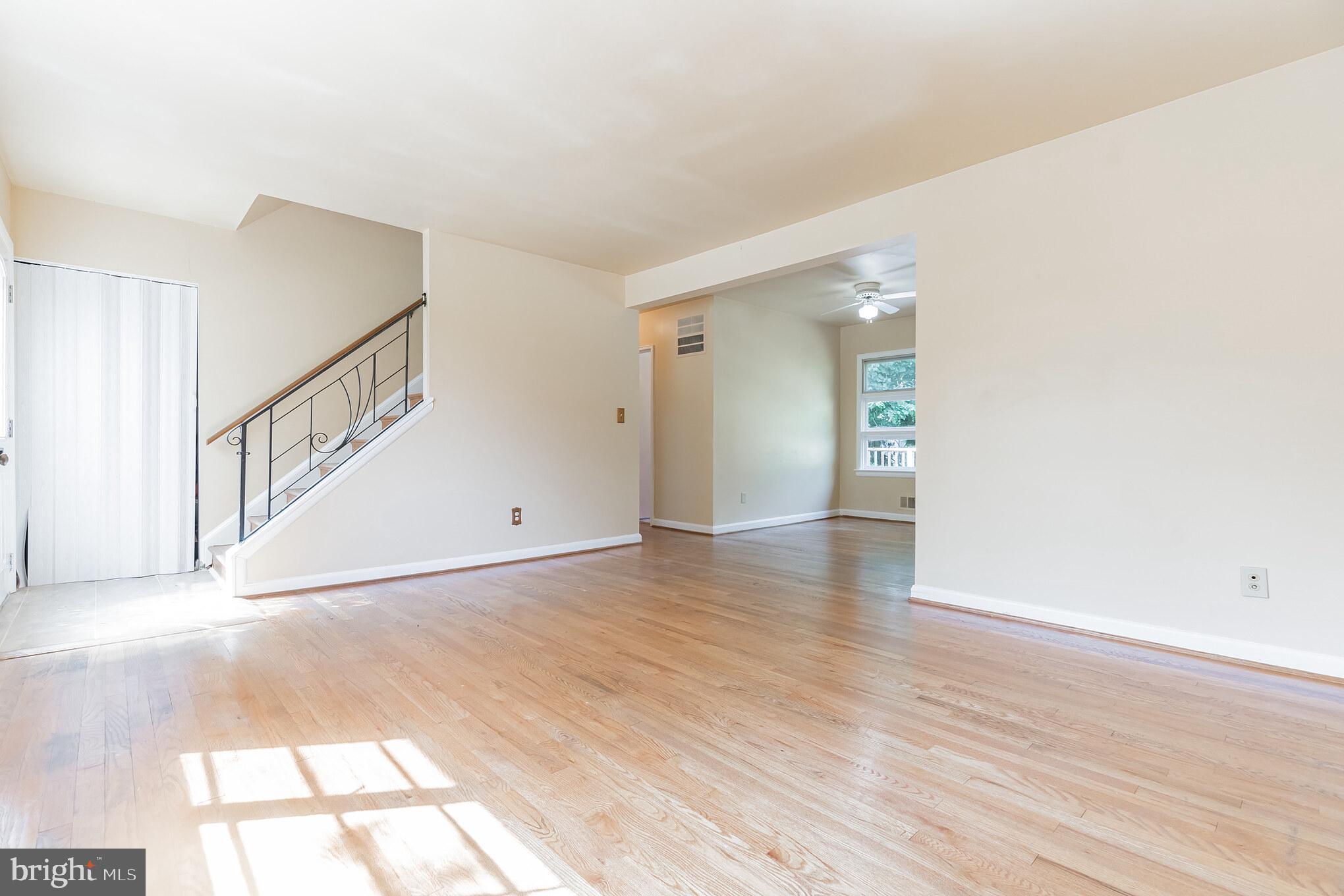 10010 Renfrew Road Silver Spring, MD 20901 - Photo 4 of 34