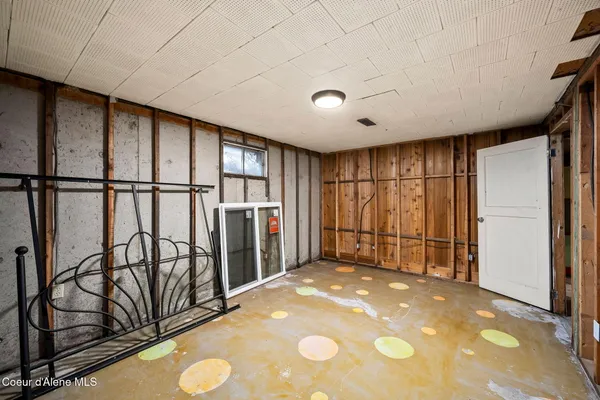 $950,000 | 8827 West Carnie Road, Coeur D'Alene, ID 83814
