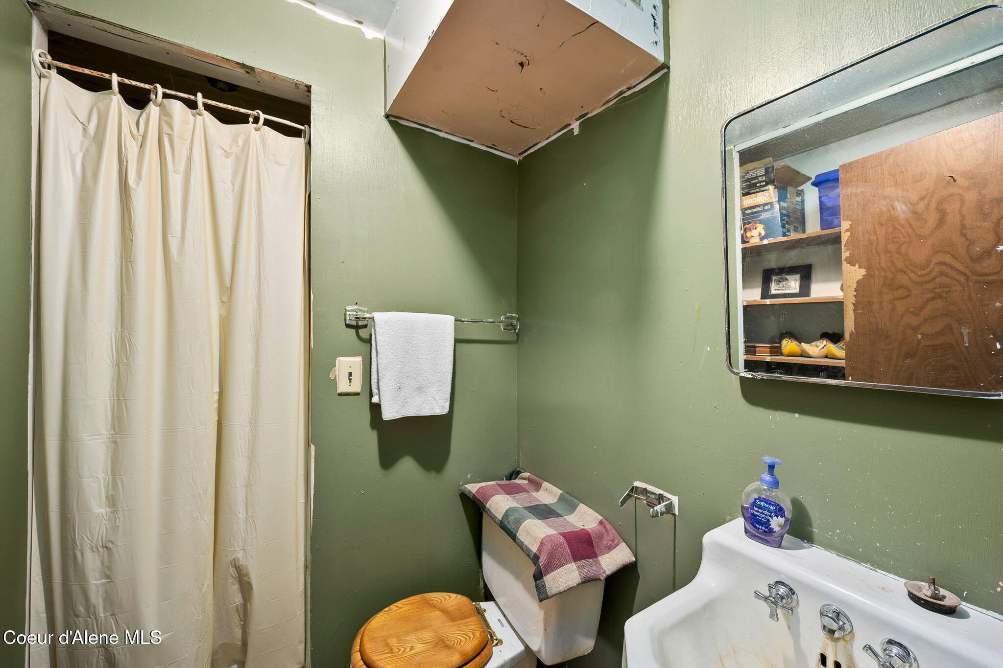 8827 West Carnie Road Coeur D'Alene, ID 83814 - Photo 31 of 53 37-web-or-mls-DSC_6974