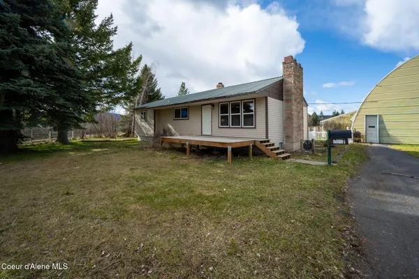 $950,000 | 8827 West Carnie Road, Coeur D'Alene, ID 83814