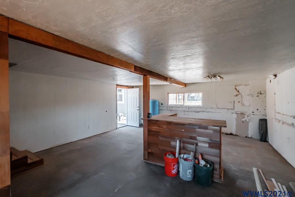 2120 Stoltz Hill Road Lebanon, OR 97355 - Photo 34 of 42 Gallery Image 34