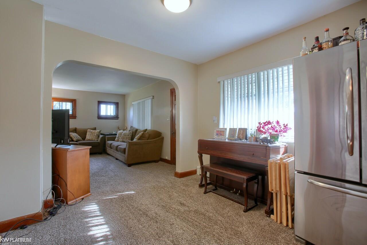 55125 Romeo Plank Road Macomb, MI 48042 - Photo 9 of 24