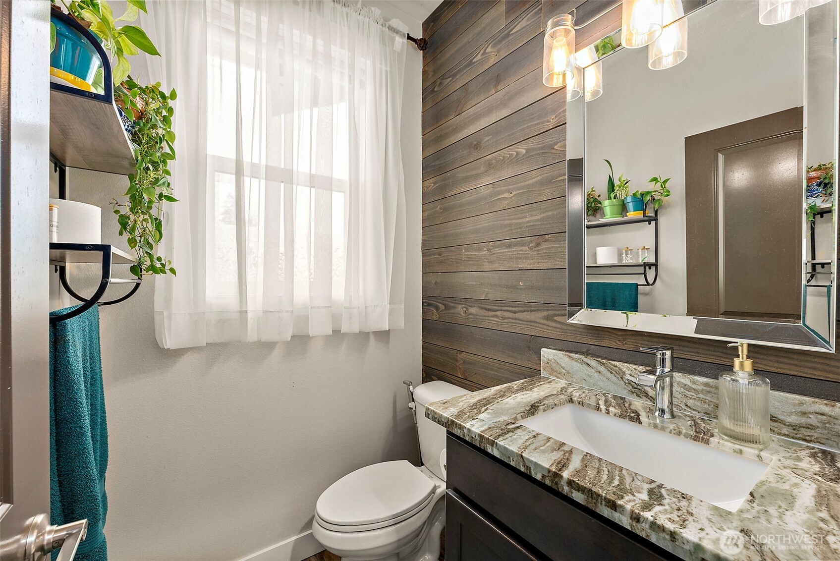 2806 Bowen Street Bremerton, WA 98310 - Photo 20 of 40