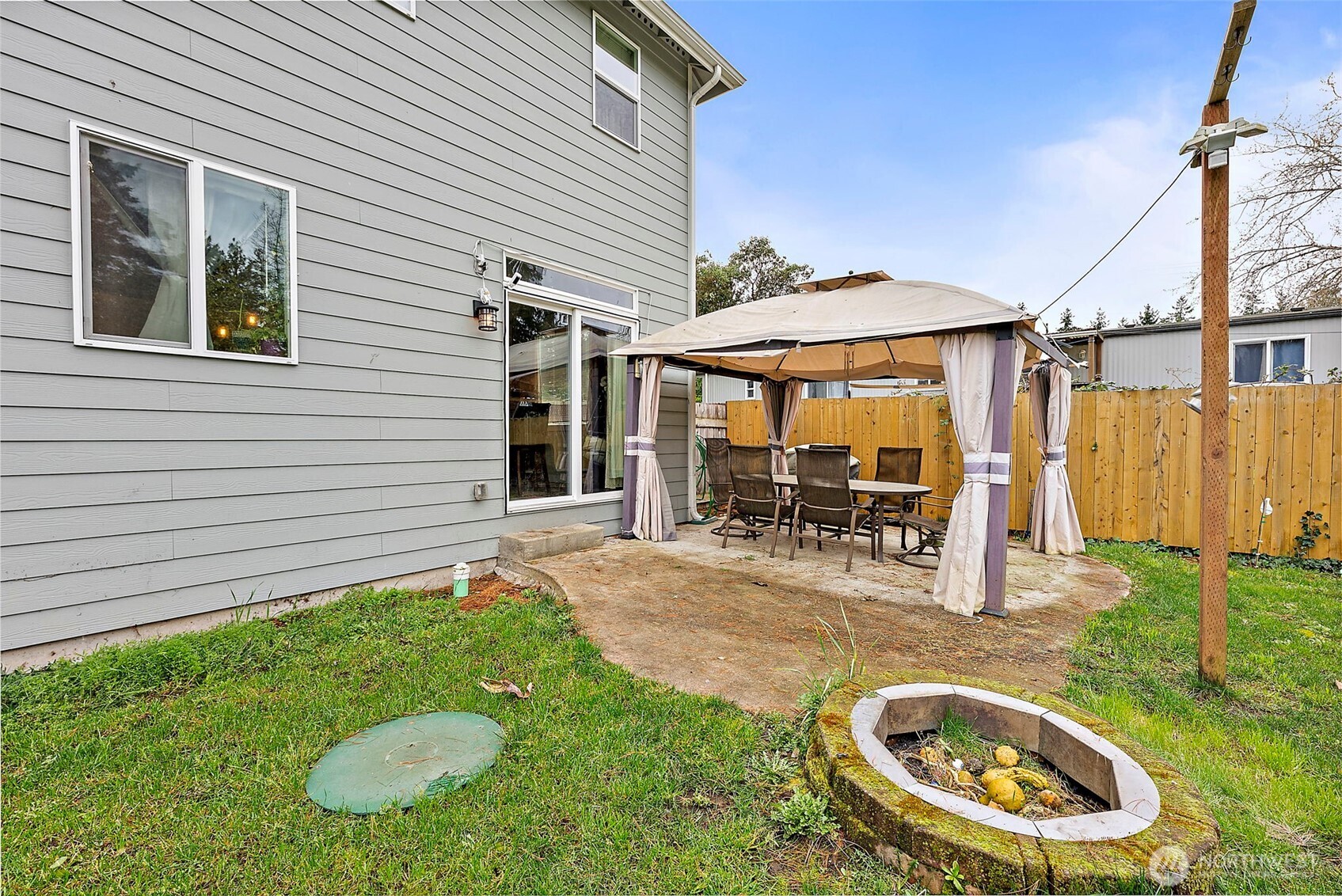 2806 Bowen Street Bremerton, WA 98310 - Photo 31 of 40