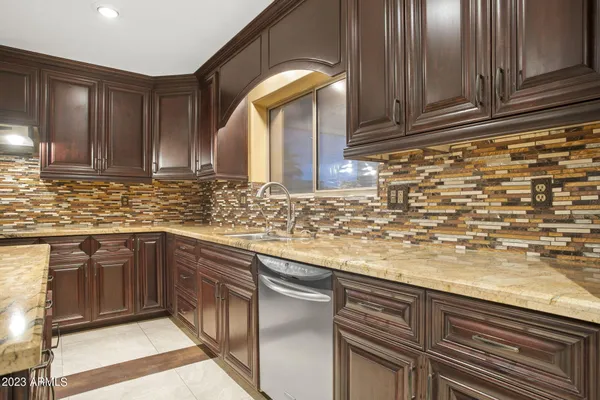 $3,200 | 7775 North 52nd Drive, Glendale, AZ 85301