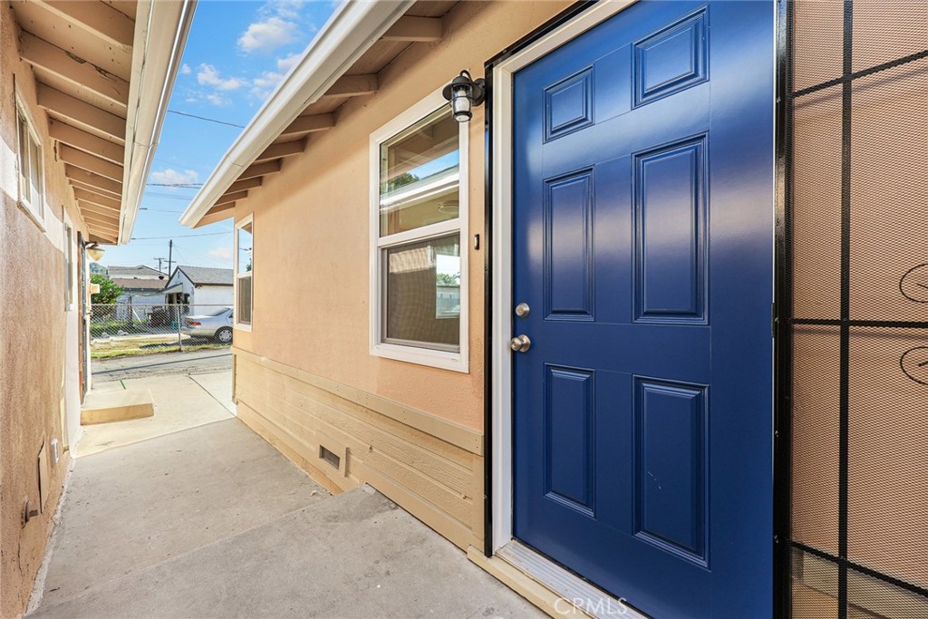 9734 Rio Hondo Parkway El Monte, CA 91733 - Photo 11 of 45 a view of an entryway