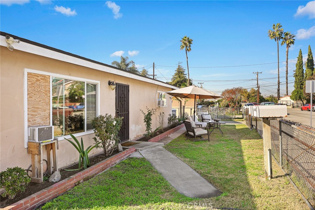 9734 Rio Hondo Parkway El Monte, CA 91733 - Photo 6 of 45 a front view of a house with garden