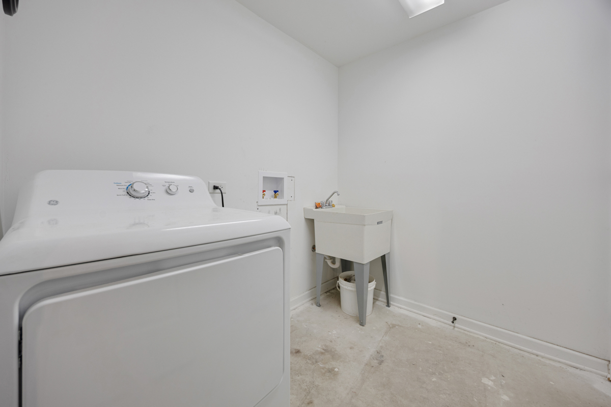 1310 Burry Street Joliet, IL 60435 - Photo 21 of 26