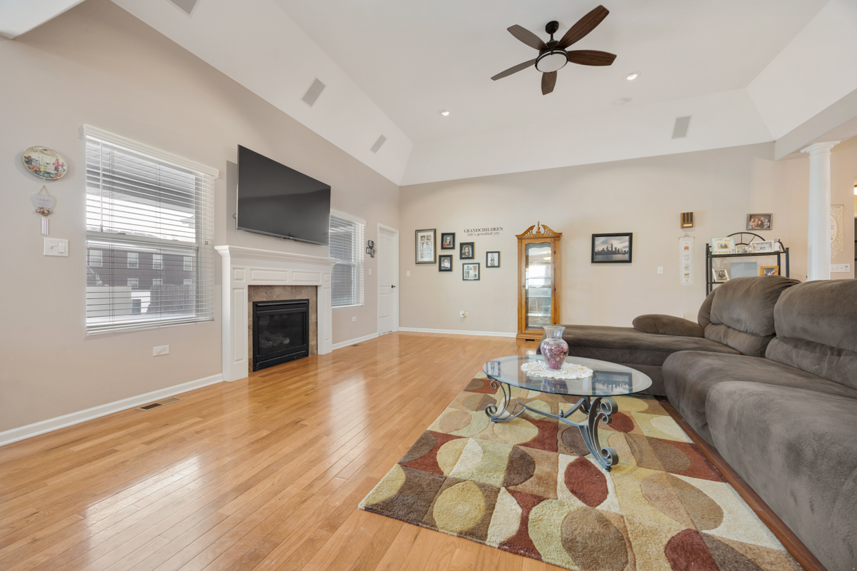 1310 Burry Street Joliet, IL 60435 - Photo 7 of 26