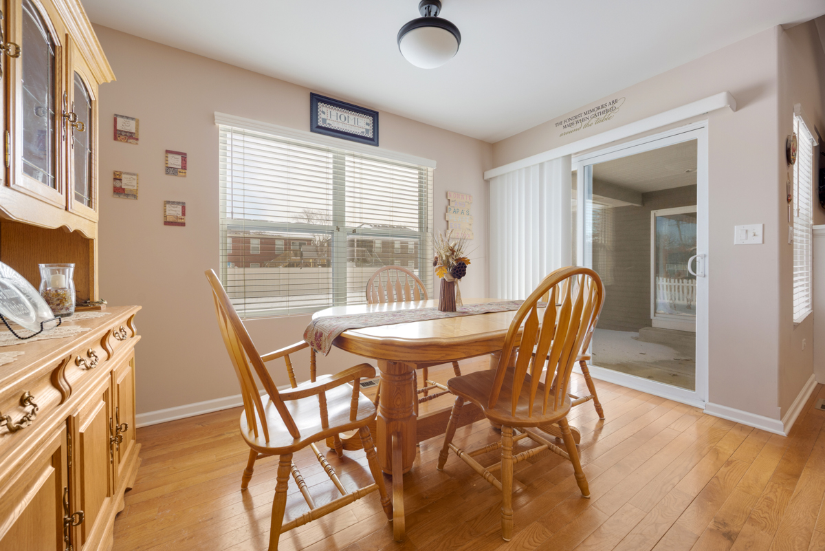 1310 Burry Street Joliet, IL 60435 - Photo 10 of 26