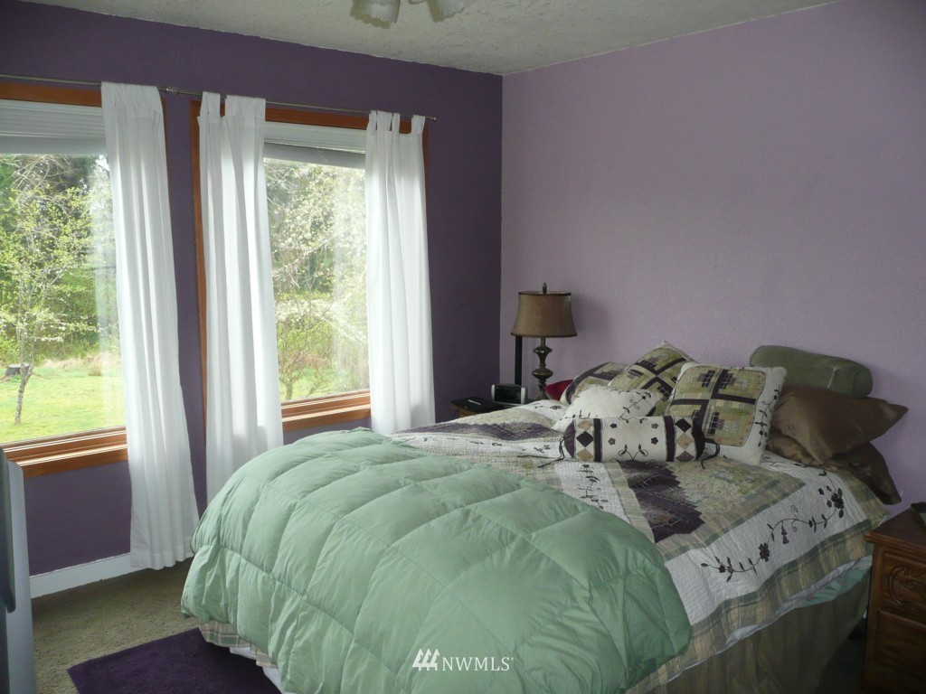 3507 Willapa Road Raymond, WA 98577 - Photo 4 of 8 Gallery Image 4