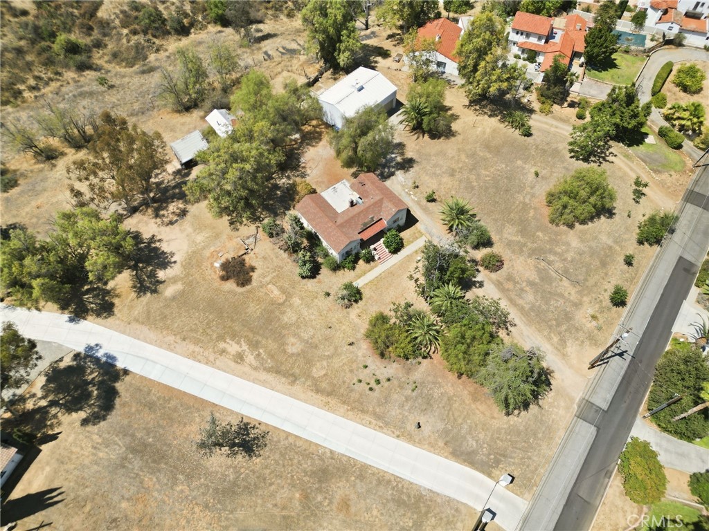 1464 Pacific Street Redlands, CA 92373 - Photo 7 of 32