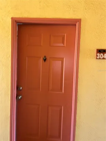 a close view of stove