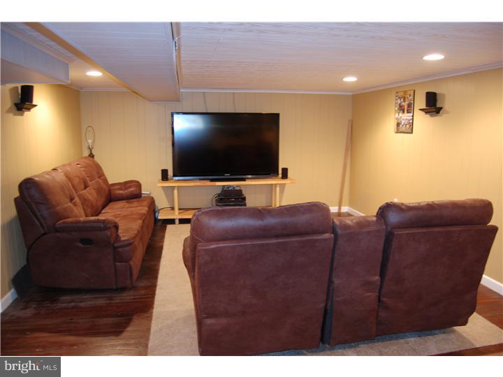 1122 Wynnbrook Road Secane, PA 19018 - Photo 11 of 19 Basement - Finished