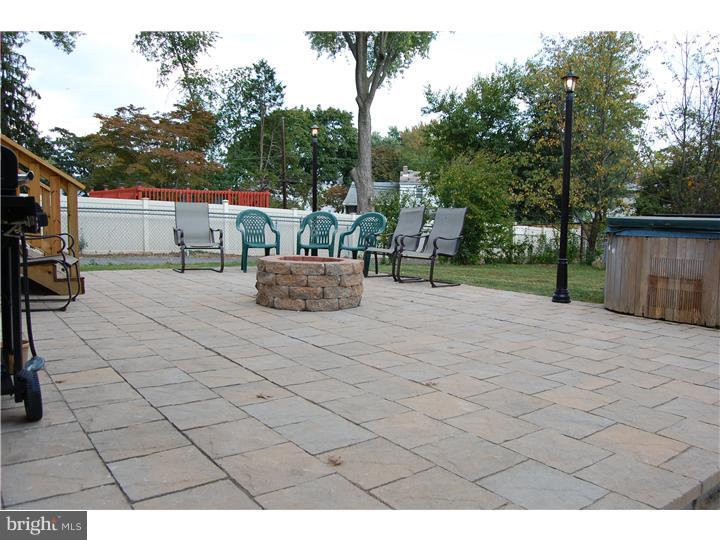 1122 Wynnbrook Road Secane, PA 19018 - Photo 16 of 19 Patio