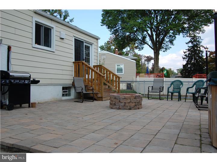 1122 Wynnbrook Road Secane, PA 19018 - Photo 17 of 19 Patio