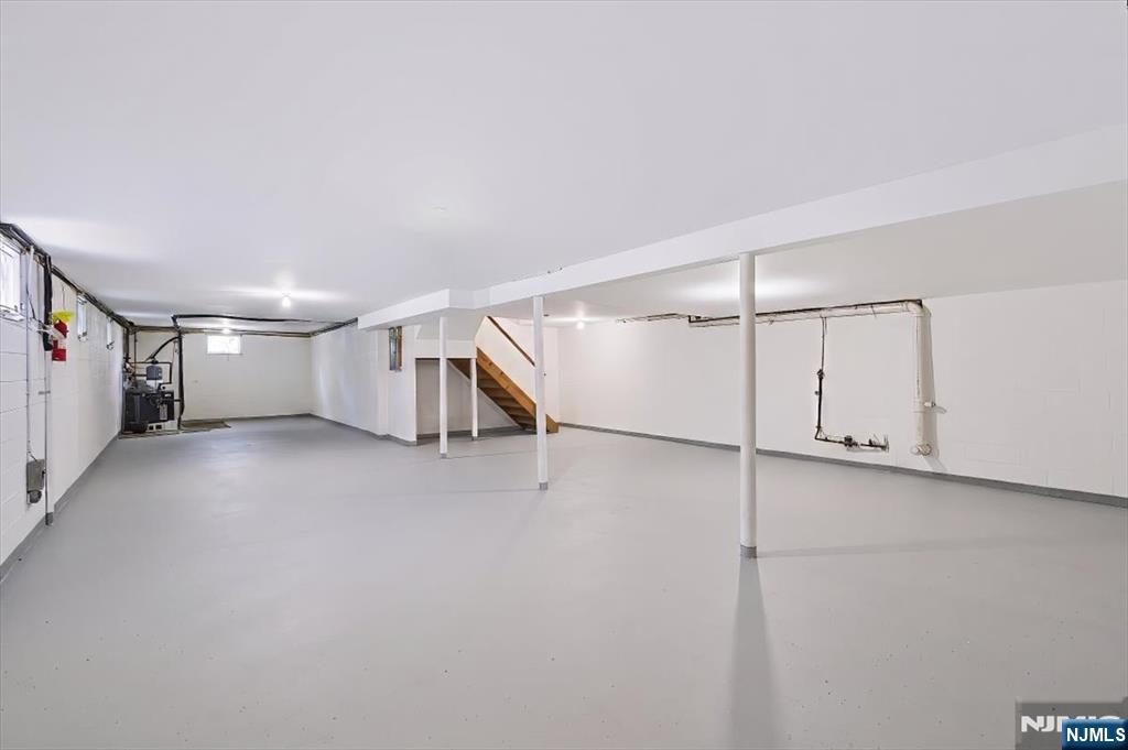 156 River Road New Milford, NJ 07646 - Photo 17 of 19 Gallery Image 17