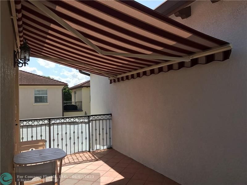 105 Via Floresta Drive Boca Raton, FL 33487 - Photo 15 of 26 a view of entryway