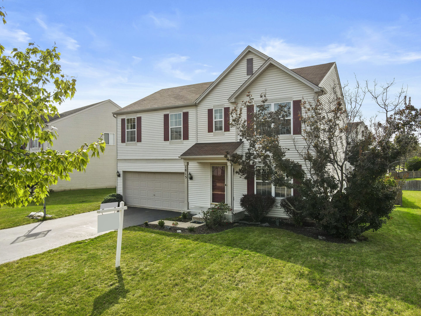 1815 Blue Ridge Drive Plainfield, IL 60586 - Photo 2 of 32