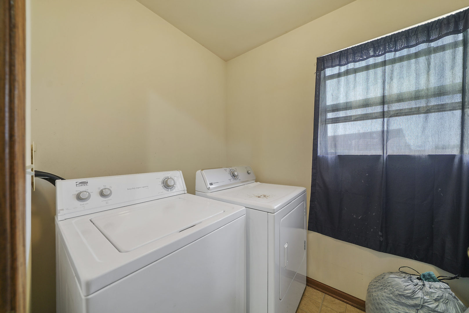 1815 Blue Ridge Drive Plainfield, IL 60586 - Photo 16 of 32