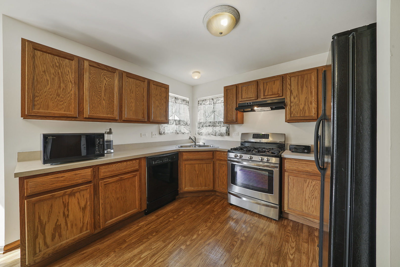 1815 Blue Ridge Drive Plainfield, IL 60586 - Photo 10 of 32