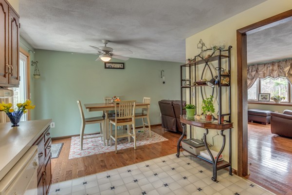 74 South Harbor Road Townsend, MA 01469 - Photo 17 of 30 Gallery Image 17
