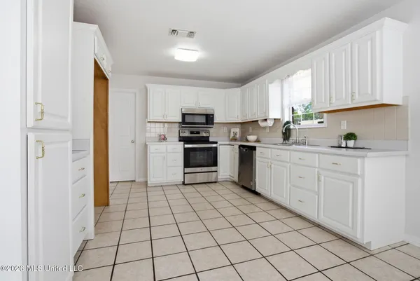 $359,999 | 116 Vaughn Drive, Lucedale, MS 39452
