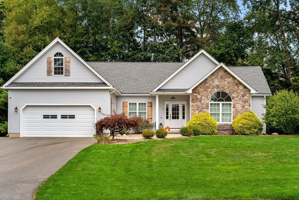 9 Ramona's Way East Longmeadow, MA 01028 - Photo 2 of 42 Gallery Image 2