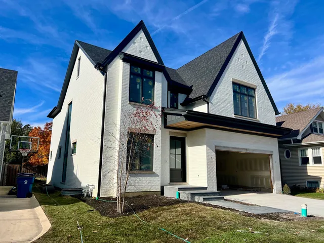 $2,150,000 | 196 Walnut Street, Elmhurst, IL 60126