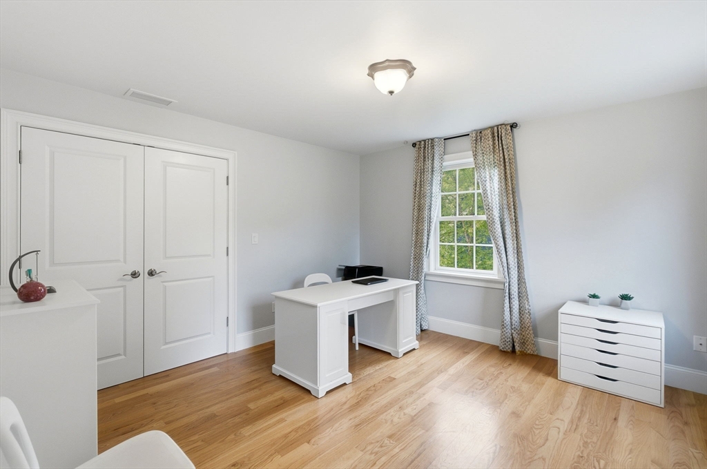 7 Davis Road Bedford, MA 01730 - Photo 24 of 37