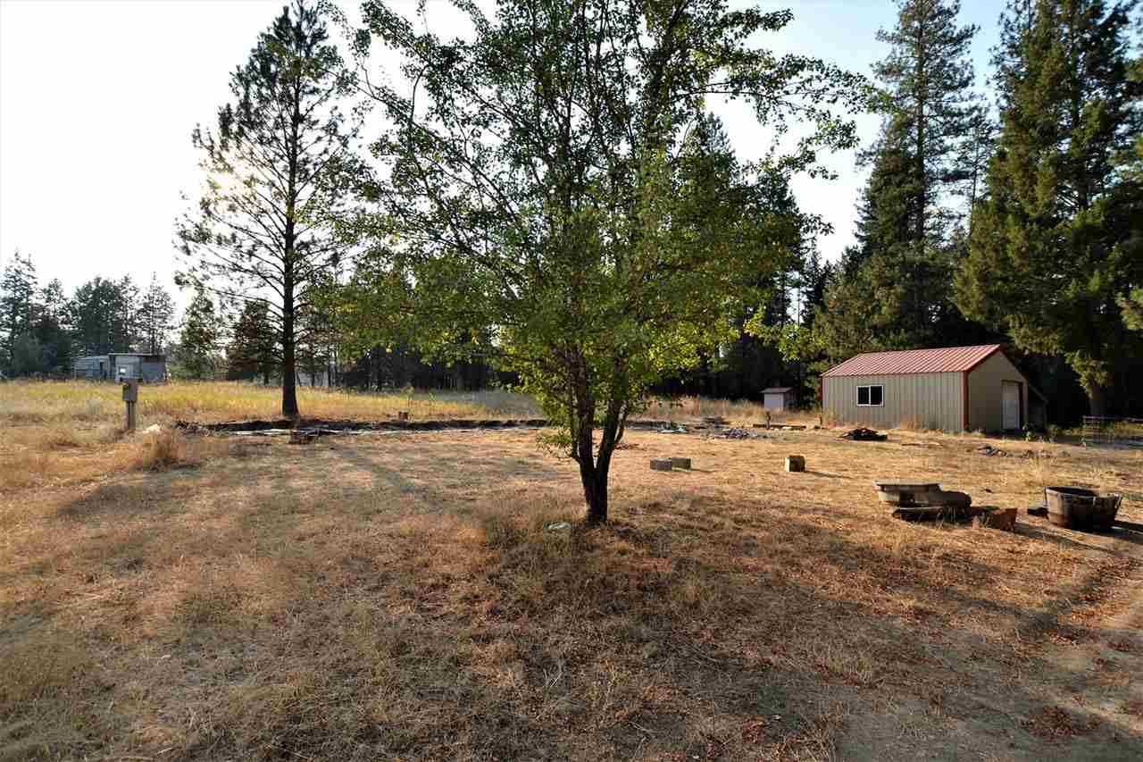 9011 East Bridges Road Elk, WA 99009 - Photo 2 of 20