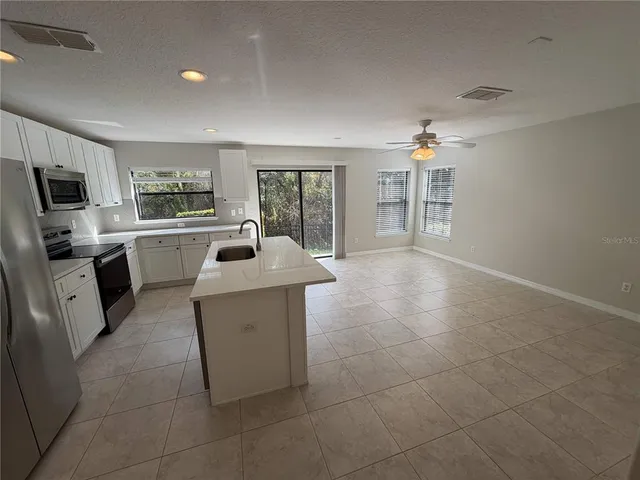 $2,395 | 5210 Windsor Lake Circle, Sanford, FL 32773