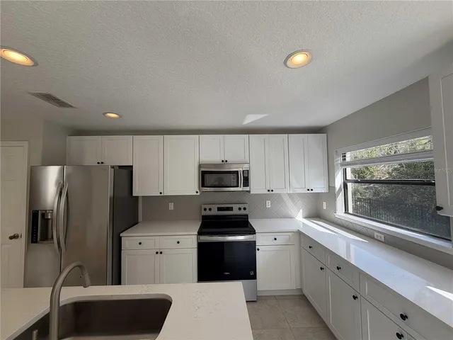 $2,395 | 5210 Windsor Lake Circle, Sanford, FL 32773