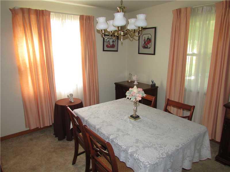 317 Rock Run Road Elizabeth, PA 15037 - Photo 6 of 20 Dining Room.